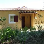 Mas De Bel Air - Provence Hotel Pierrerue (Alpes-de-Haute-Provence)